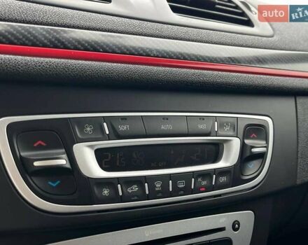 Белый Рено Меган, объемом двигателя 1.6 л и пробегом 155 тыс. км за 10190 $, фото 34 на Automoto.ua