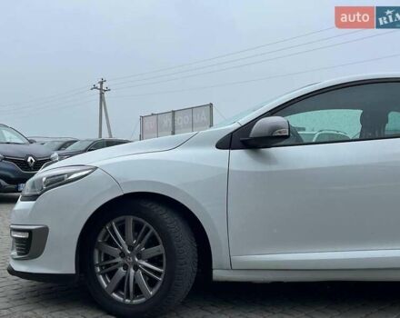 Белый Рено Меган, объемом двигателя 1.6 л и пробегом 155 тыс. км за 10190 $, фото 5 на Automoto.ua