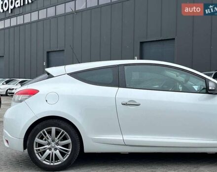 Белый Рено Меган, объемом двигателя 1.6 л и пробегом 155 тыс. км за 10190 $, фото 10 на Automoto.ua