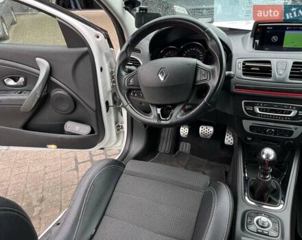 Белый Рено Меган, объемом двигателя 1.6 л и пробегом 155 тыс. км за 10190 $, фото 22 на Automoto.ua