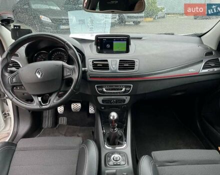 Белый Рено Меган, объемом двигателя 1.6 л и пробегом 155 тыс. км за 10190 $, фото 24 на Automoto.ua
