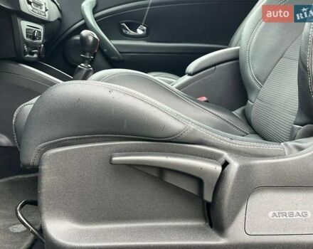 Белый Рено Меган, объемом двигателя 1.6 л и пробегом 155 тыс. км за 10190 $, фото 37 на Automoto.ua