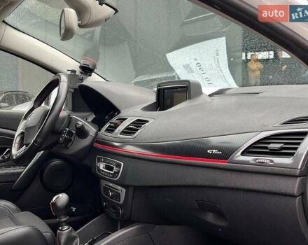 Белый Рено Меган, объемом двигателя 1.6 л и пробегом 155 тыс. км за 10190 $, фото 14 на Automoto.ua