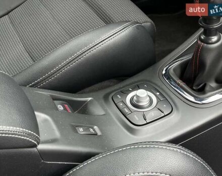 Белый Рено Меган, объемом двигателя 1.6 л и пробегом 155 тыс. км за 10190 $, фото 17 на Automoto.ua