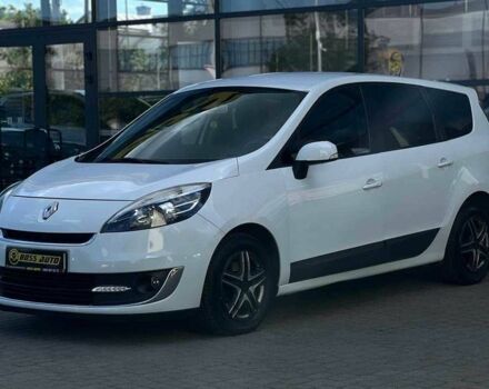 Білий Рено Меган, об'ємом двигуна 1.5 л та пробігом 200 тис. км за 8990 $, фото 2 на Automoto.ua