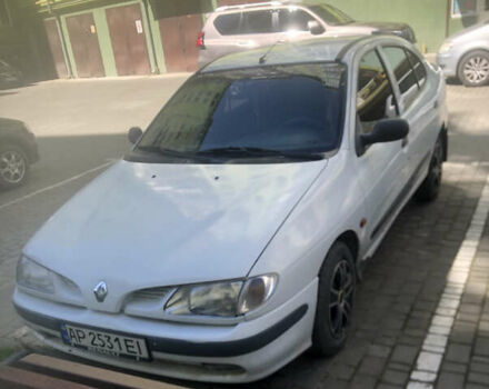 Белый Рено Меган, объемом двигателя 1.6 л и пробегом 225 тыс. км за 1100 $, фото 1 на Automoto.ua