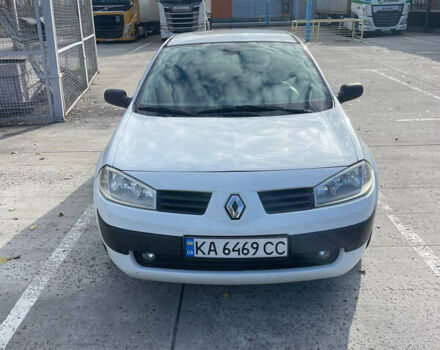 Белый Рено Меган, объемом двигателя 1.6 л и пробегом 252 тыс. км за 3900 $, фото 2 на Automoto.ua