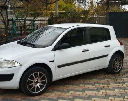 Белый Рено Меган, объемом двигателя 1.6 л и пробегом 230 тыс. км за 3100 $, фото 1 на Automoto.ua