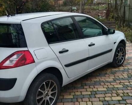 Белый Рено Меган, объемом двигателя 1.6 л и пробегом 230 тыс. км за 3100 $, фото 4 на Automoto.ua