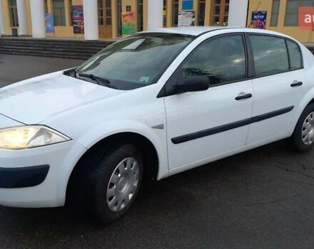 Белый Рено Меган, объемом двигателя 1.6 л и пробегом 212 тыс. км за 3400 $, фото 3 на Automoto.ua