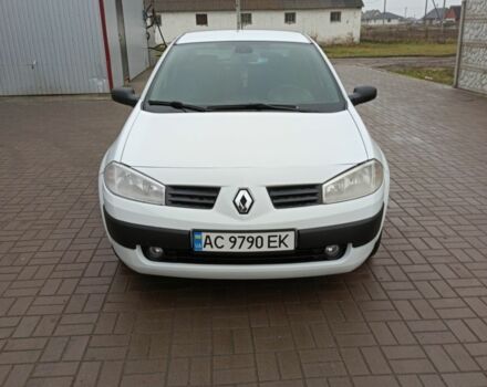 Белый Рено Меган, объемом двигателя 1.6 л и пробегом 280 тыс. км за 3250 $, фото 2 на Automoto.ua