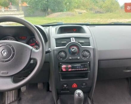 Белый Рено Меган, объемом двигателя 1.6 л и пробегом 212 тыс. км за 3400 $, фото 7 на Automoto.ua