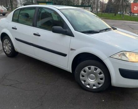 Белый Рено Меган, объемом двигателя 1.6 л и пробегом 212 тыс. км за 3400 $, фото 2 на Automoto.ua