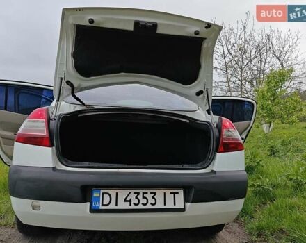 Білий Рено Меган, об'ємом двигуна 1.6 л та пробігом 173 тис. км за 3900 $, фото 8 на Automoto.ua