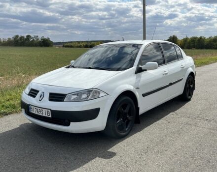 Белый Рено Меган, объемом двигателя 1.4 л и пробегом 215 тыс. км за 4100 $, фото 2 на Automoto.ua