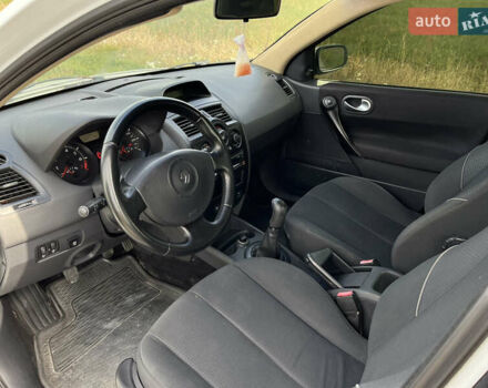 Белый Рено Меган, объемом двигателя 1.4 л и пробегом 215 тыс. км за 4100 $, фото 13 на Automoto.ua