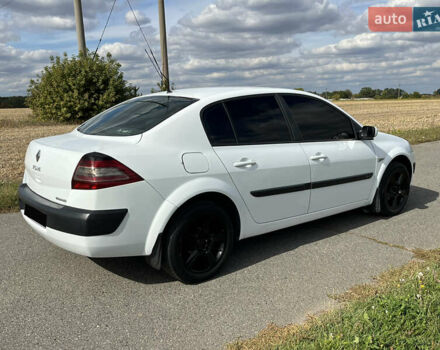 Белый Рено Меган, объемом двигателя 1.4 л и пробегом 215 тыс. км за 4100 $, фото 7 на Automoto.ua