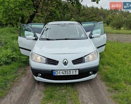 Білий Рено Меган, об'ємом двигуна 1.6 л та пробігом 173 тис. км за 3900 $, фото 12 на Automoto.ua