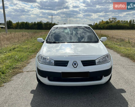 Білий Рено Меган, об'ємом двигуна 1.4 л та пробігом 215 тис. км за 3900 $, фото 4 на Automoto.ua