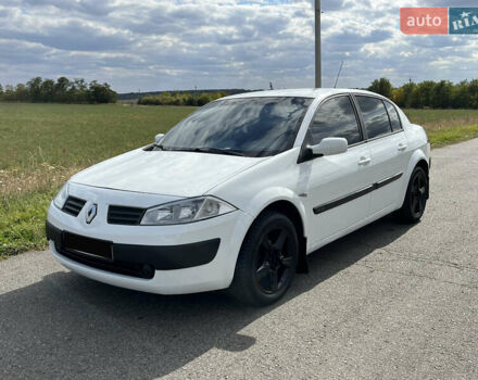 Білий Рено Меган, об'ємом двигуна 1.4 л та пробігом 215 тис. км за 3900 $, фото 2 на Automoto.ua