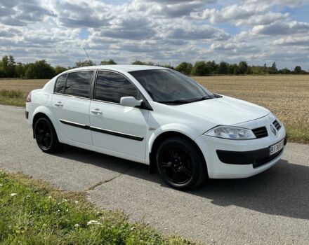 Белый Рено Меган, объемом двигателя 1.4 л и пробегом 215 тыс. км за 4100 $, фото 6 на Automoto.ua