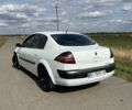 Белый Рено Меган, объемом двигателя 1.4 л и пробегом 215 тыс. км за 4100 $, фото 1 на Automoto.ua