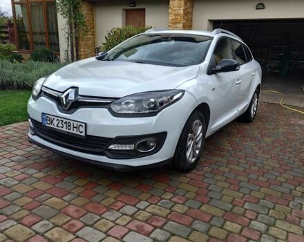 Рено Меган 2016 в Ровно на Automoto.ua Белый Рено Меган, объемом двигателя 1.5 л и пробегом 199 тыс. км за 9800 $, фото 2 на Automoto.ua