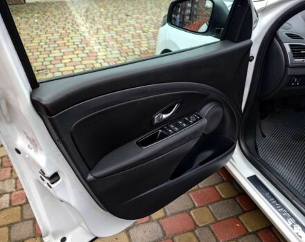 Рено Меган 2016 в Ровно на Automoto.ua Белый Рено Меган, объемом двигателя 1.5 л и пробегом 199 тыс. км за 9800 $, фото 13 на Automoto.ua