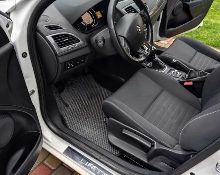 Рено Меган 2016 в Ровно на Automoto.ua Белый Рено Меган, объемом двигателя 1.5 л и пробегом 199 тыс. км за 9800 $, фото 14 на Automoto.ua