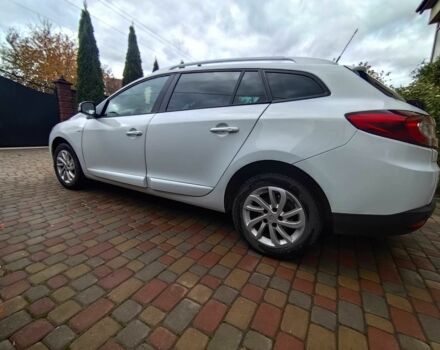 Рено Меган 2016 в Ровно на Automoto.ua Белый Рено Меган, объемом двигателя 1.5 л и пробегом 199 тыс. км за 9800 $, фото 4 на Automoto.ua