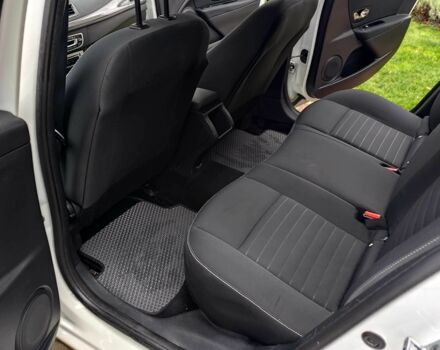 Рено Меган 2016 в Ровно на Automoto.ua Белый Рено Меган, объемом двигателя 1.5 л и пробегом 199 тыс. км за 9800 $, фото 12 на Automoto.ua