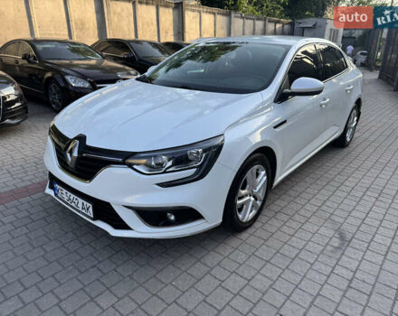 Білий Рено Меган, об'ємом двигуна 1.6 л та пробігом 186 тис. км за 11000 $, фото 6 на Automoto.ua