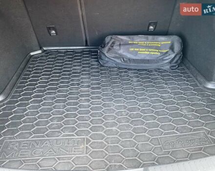 Белый Рено Меган, объемом двигателя 1.46 л и пробегом 150 тыс. км за 13990 $, фото 7 на Automoto.ua