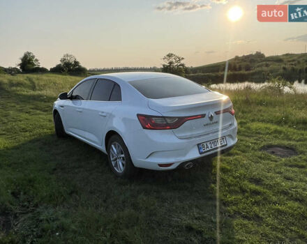 Белый Рено Меган, объемом двигателя 1.5 л и пробегом 207 тыс. км за 11100 $, фото 14 на Automoto.ua