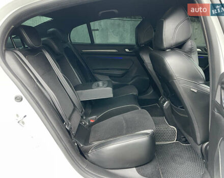 Белый Рено Меган, объемом двигателя 1.46 л и пробегом 239 тыс. км за 13490 $, фото 13 на Automoto.ua