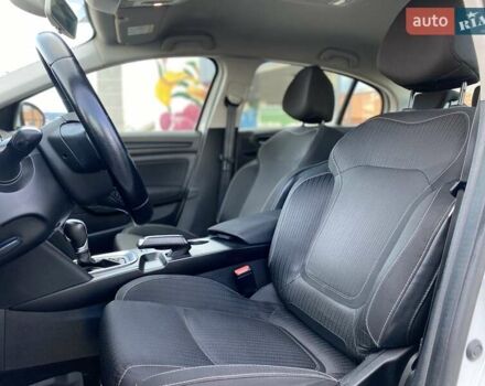 Белый Рено Меган, объемом двигателя 1.46 л и пробегом 150 тыс. км за 13990 $, фото 8 на Automoto.ua