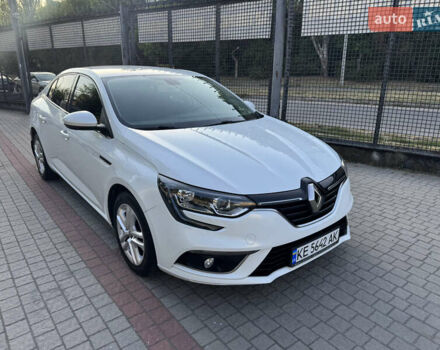 Білий Рено Меган, об'ємом двигуна 1.6 л та пробігом 186 тис. км за 11000 $, фото 8 на Automoto.ua