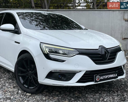 Белый Рено Меган, объемом двигателя 1.46 л и пробегом 239 тыс. км за 13490 $, фото 1 на Automoto.ua