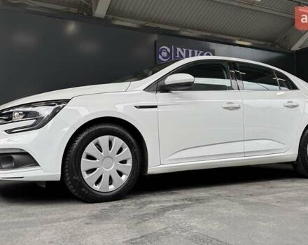 Белый Рено Меган, объемом двигателя 1.5 л и пробегом 122 тыс. км за 15900 $, фото 6 на Automoto.ua