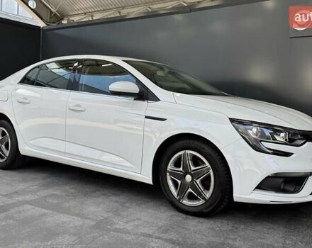 Белый Рено Меган, объемом двигателя 1.5 л и пробегом 101 тыс. км за 16300 $, фото 27 на Automoto.ua