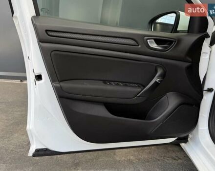 Белый Рено Меган, объемом двигателя 1.5 л и пробегом 101 тыс. км за 16300 $, фото 45 на Automoto.ua