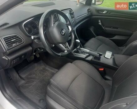 Белый Рено Меган, объемом двигателя 1.46 л и пробегом 180 тыс. км за 13200 $, фото 9 на Automoto.ua