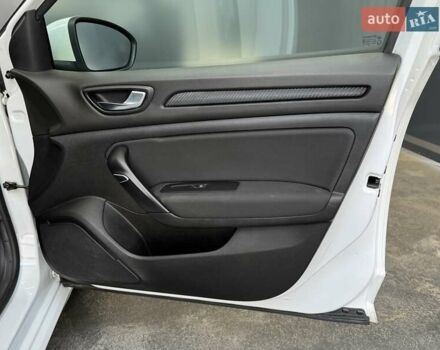 Белый Рено Меган, объемом двигателя 1.5 л и пробегом 88 тыс. км за 15900 $, фото 46 на Automoto.ua