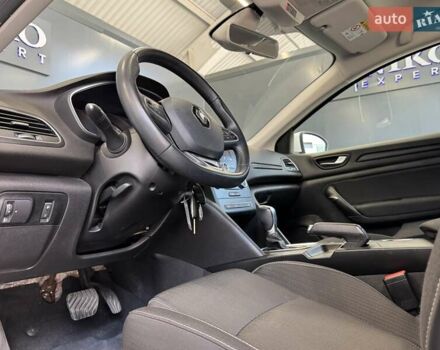 Белый Рено Меган, объемом двигателя 1.5 л и пробегом 88 тыс. км за 15900 $, фото 38 на Automoto.ua