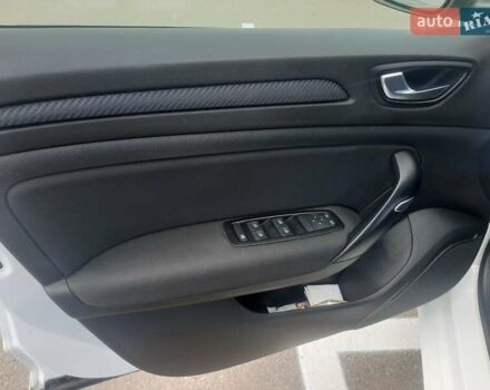 Белый Рено Меган, объемом двигателя 1.46 л и пробегом 180 тыс. км за 13200 $, фото 10 на Automoto.ua