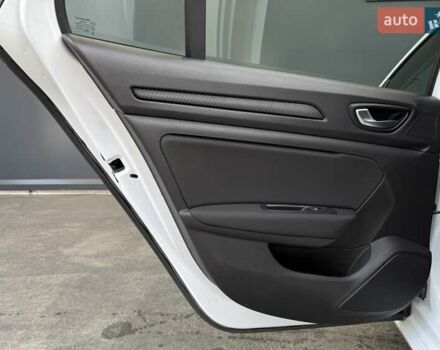 Белый Рено Меган, объемом двигателя 1.5 л и пробегом 101 тыс. км за 16300 $, фото 47 на Automoto.ua