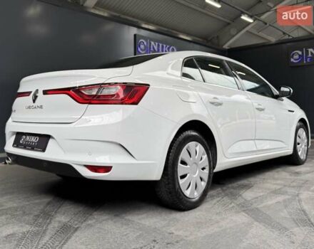 Белый Рено Меган, объемом двигателя 1.5 л и пробегом 122 тыс. км за 15900 $, фото 14 на Automoto.ua