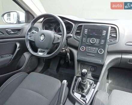 Білий Рено Меган, об'ємом двигуна 1.5 л та пробігом 79 тис. км за 15600 $, фото 23 на Automoto.ua