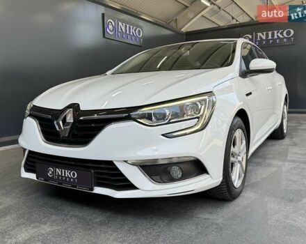 Белый Рено Меган, объемом двигателя 1.5 л и пробегом 88 тыс. км за 15900 $, фото 1 на Automoto.ua