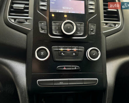 Білий Рено Меган, об'ємом двигуна 1.46 л та пробігом 158 тис. км за 10999 $, фото 9 на Automoto.ua